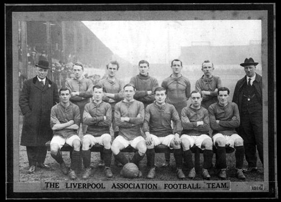 1915-16 squad picture