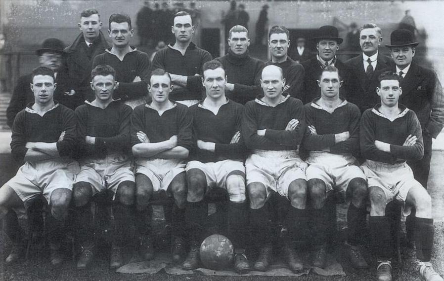 1932-33 squad picture